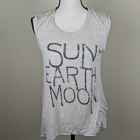 ⚡ Sun Earth and Moon high low top - Picture 1 of 1
